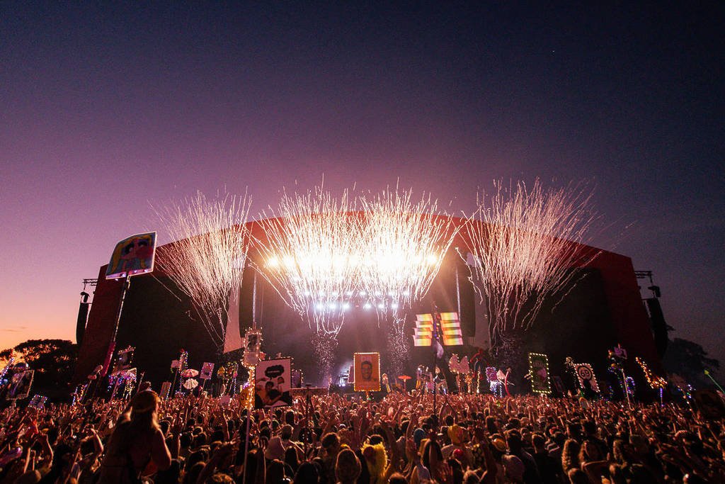fireworks coming out of the stage at Beyond The Valley